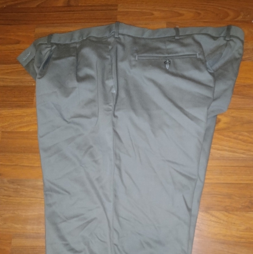 New Men's Dockers Khakis Size 44x38 #2673